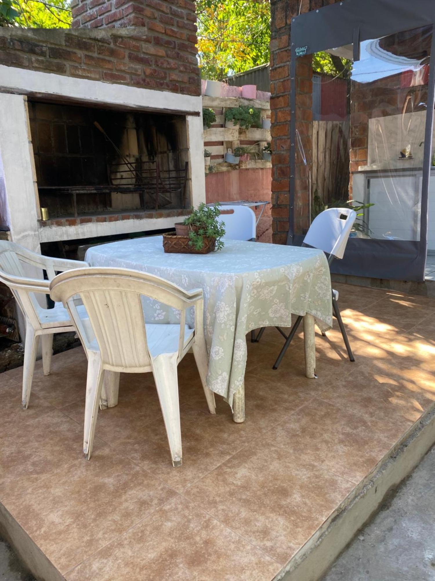 Casita Del Parque 호텔 살토 외부 사진